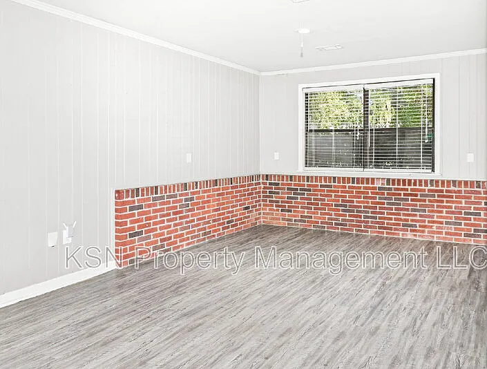 3 bed, 2.5 bath, 1524 sqft, $2,190 — Photo 4