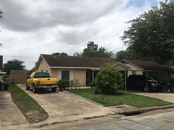 3rd image of 1405 Craig Dr