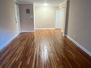 142-19 Barclay Ave #4, Flushing, NY 11355
