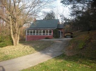 905 Chambers Rd, York, PA 17402