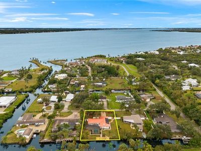 60 Lagoon DR, North Fort Myers, FL, 33903