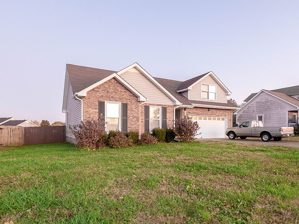 1st image of 3743 Heather Dr