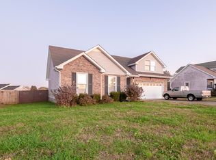 3743 Heather Dr, Clarksville, TN 37042