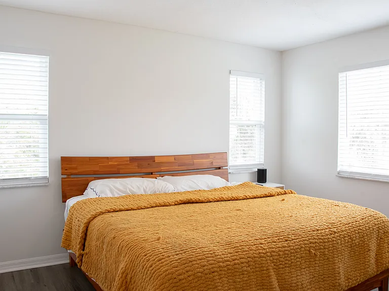 5703 Rudolph Ave — Photo 6