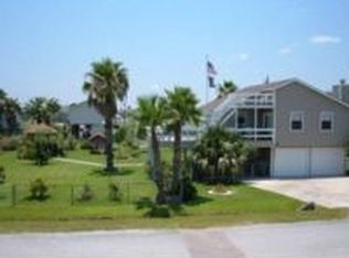 3930 Reeves Dr, Galveston, TX 77554