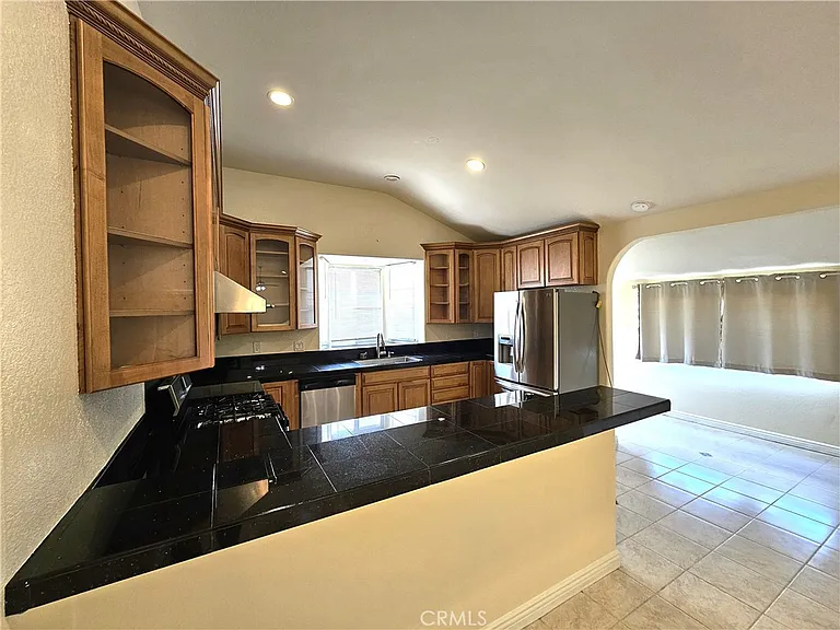 609 Lorena Ave — Photo 5