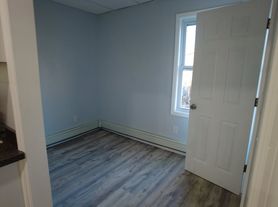 317 E Jersey St, Elizabethport, NJ