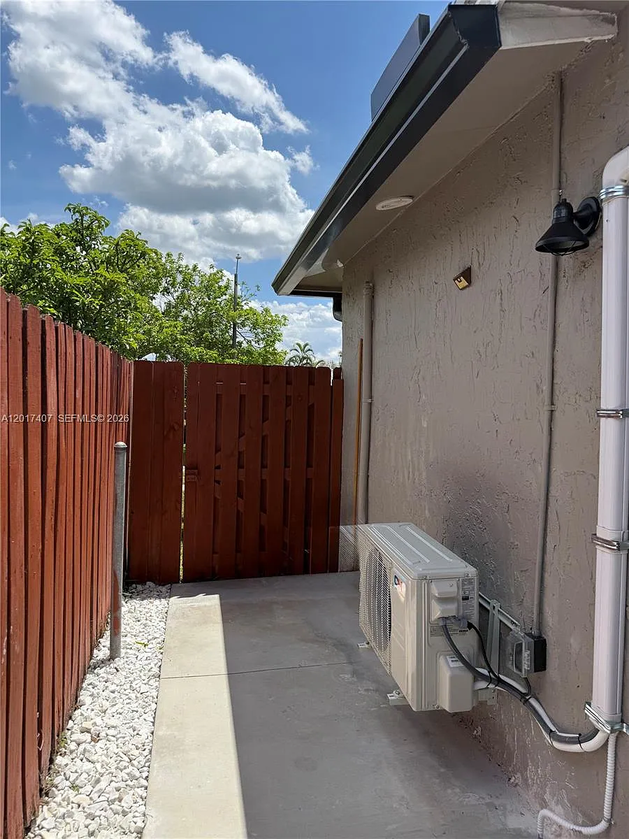 Building Photo - 9675 NW 19th Pl #0