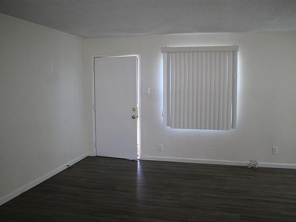 3rd image of 517 Dove Cir