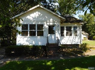 189 Rock Ave, Park Ridge, NJ 07656