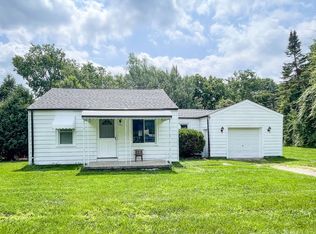 2690 Hatton Rd, Auburn Hills, MI 48326