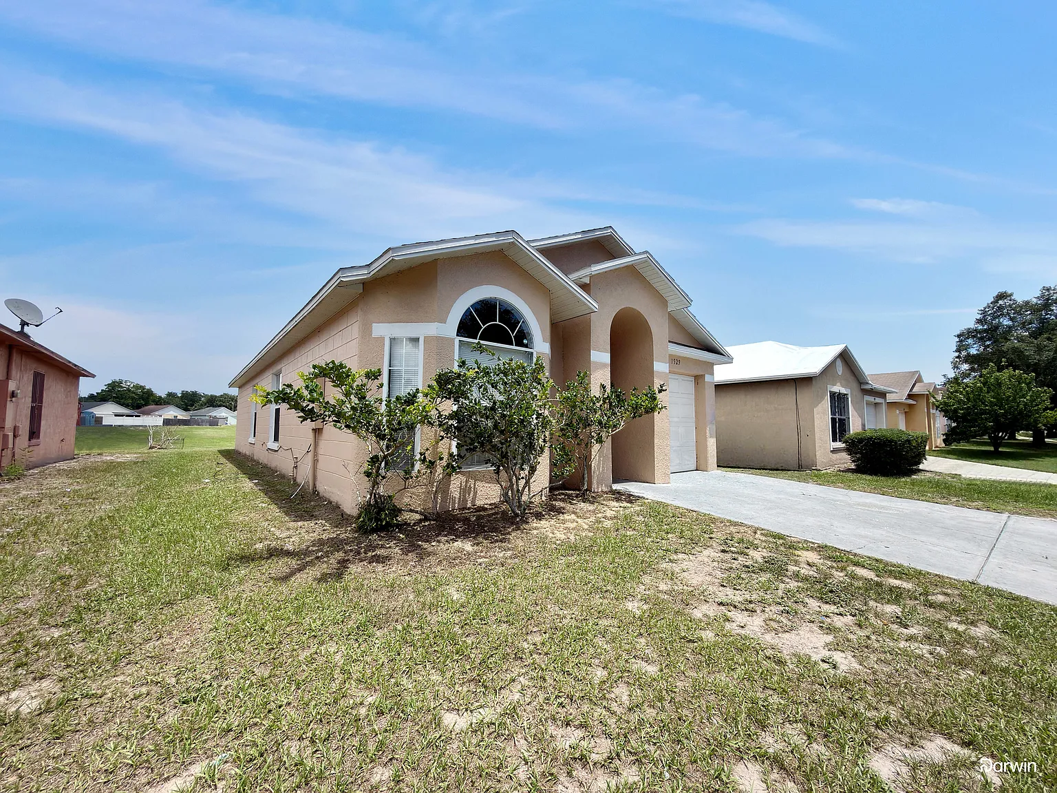 3 bed, 2.0 bath, 1108 sqft, $1,850 — Photo 2