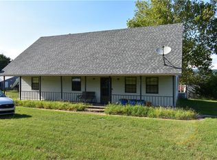906 W Philpot Rd, Ozark, AR 72949
