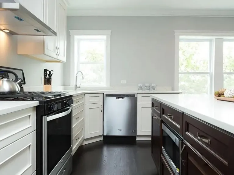 3380 N Milwaukee Ave #2 — Photo 2