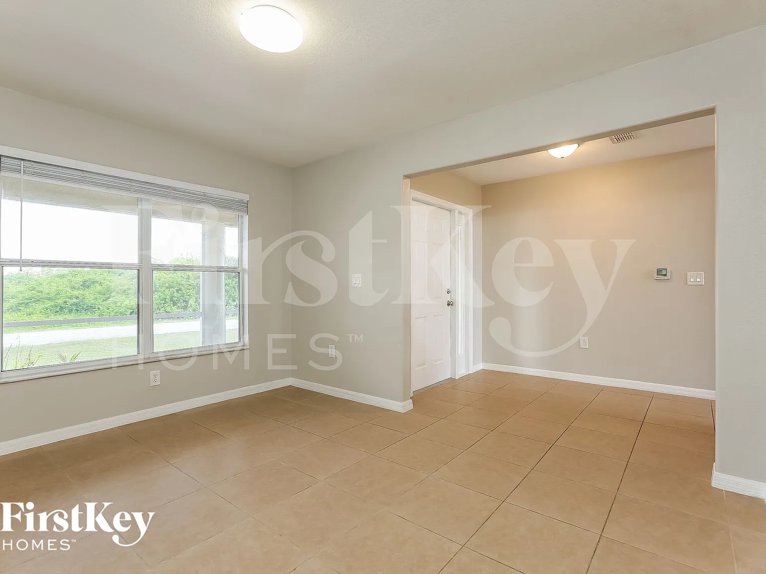3 bed, 2.5 bath, 2227 sqft, $2,185 — Photo 2