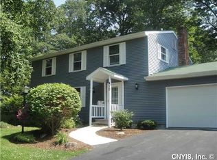 410 Single Dr, North Syracuse, NY 13212