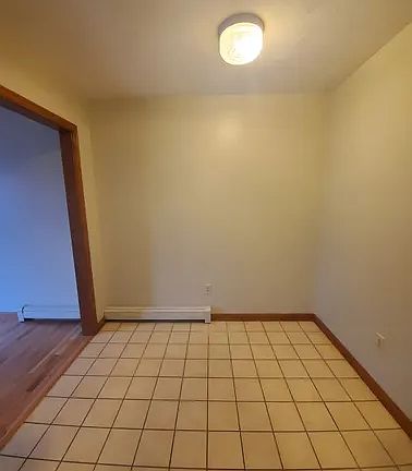 2nd image of 10 Nuttall Ln APT 12