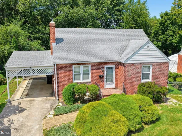 15 Garden Ln, New Castle, DE 19720