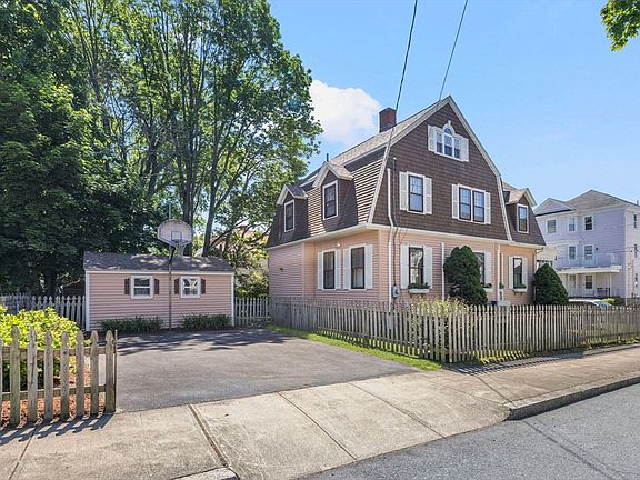 2nd image of 956 Maple St