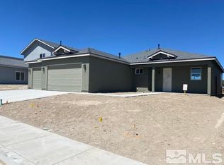 910 Agate Way, Fernley, NV 89408