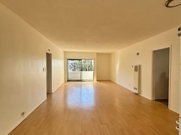 6637 Franklin Ave APT 8, Los Angeles, CA 90028