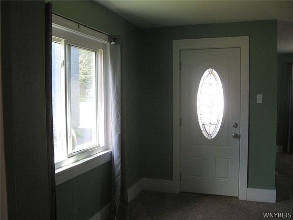 5th image of 8 Willow St