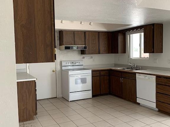 4th image of 2825 Cisco Dr N