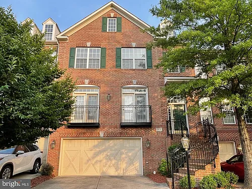 2403 Cypress Green Ln Photo 1