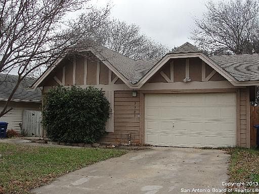 1st image of 3909 Heritage Hill Dr