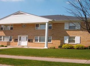 421 Fairwick Ln APT 6, Fort Wayne, IN 46807