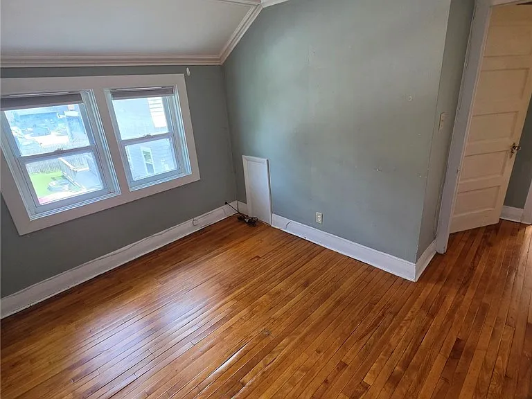1133 State St #2 — Photo 3