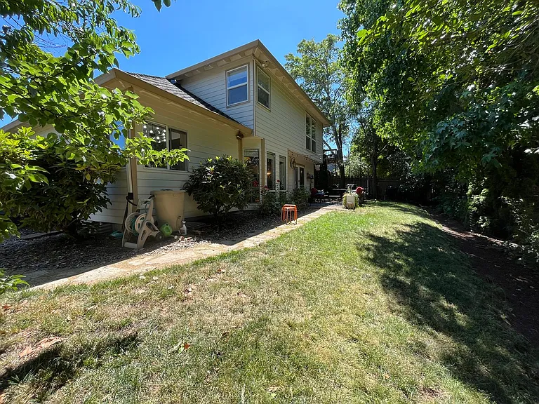 6185 NW 208th Ave — Photo 58