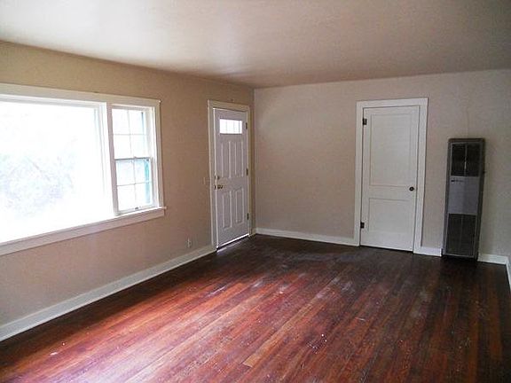 3rd image of 285 Sonora Ave