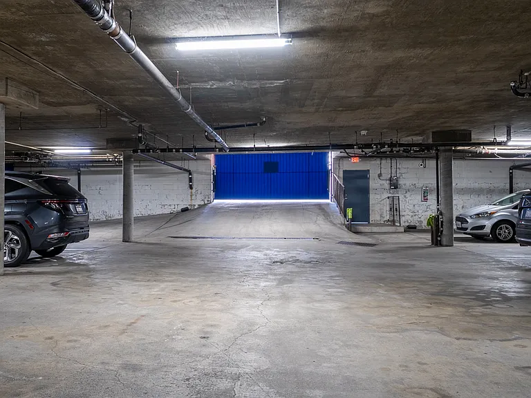 200 Elm Ave #15 — Photo 28