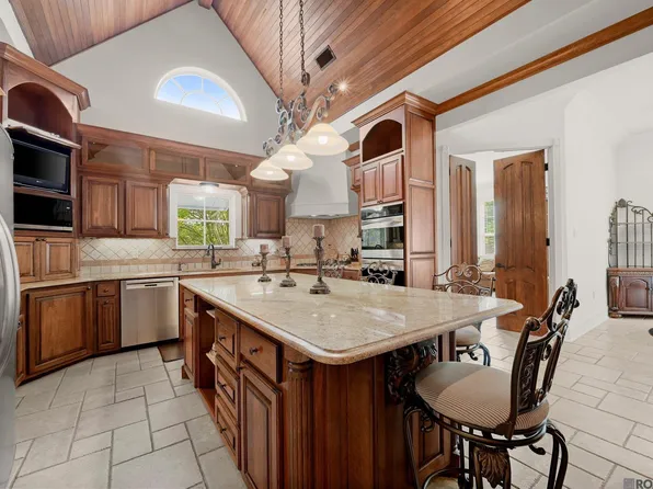 4509 Bluebonnet Rd, Baton Rouge, LA 70809