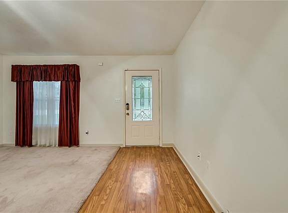 2nd image of 220 E Barron Ave