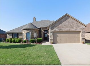 441 Chisholm Trl, Justin, TX 76247