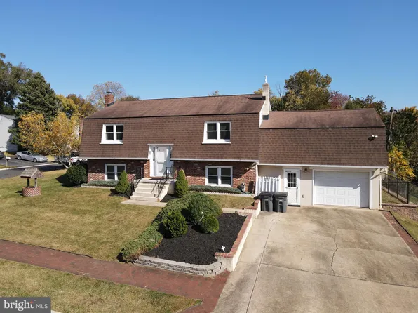 425 Brewster Dr, Newark, DE 19711