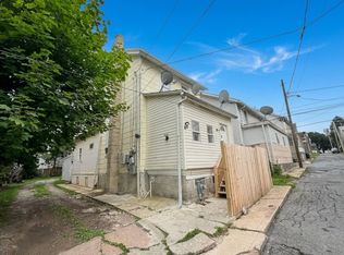 95 S Woodward Ct, Hazleton, PA 18201