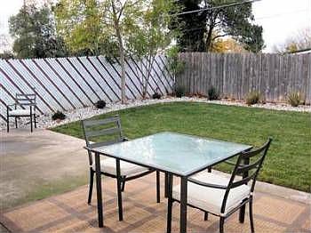 3rd image of 3741 Floral Dr