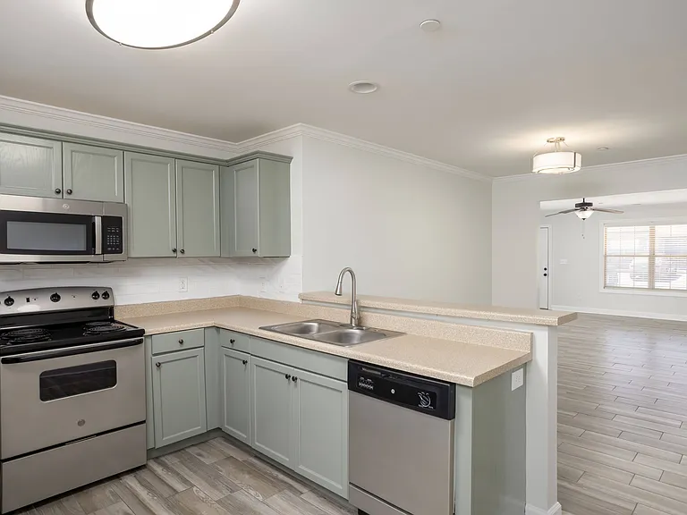 The Oakley at Deerfield — Photo 11