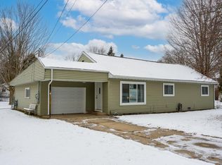 923 N Henry St, Mount Pleasant, MI 48858