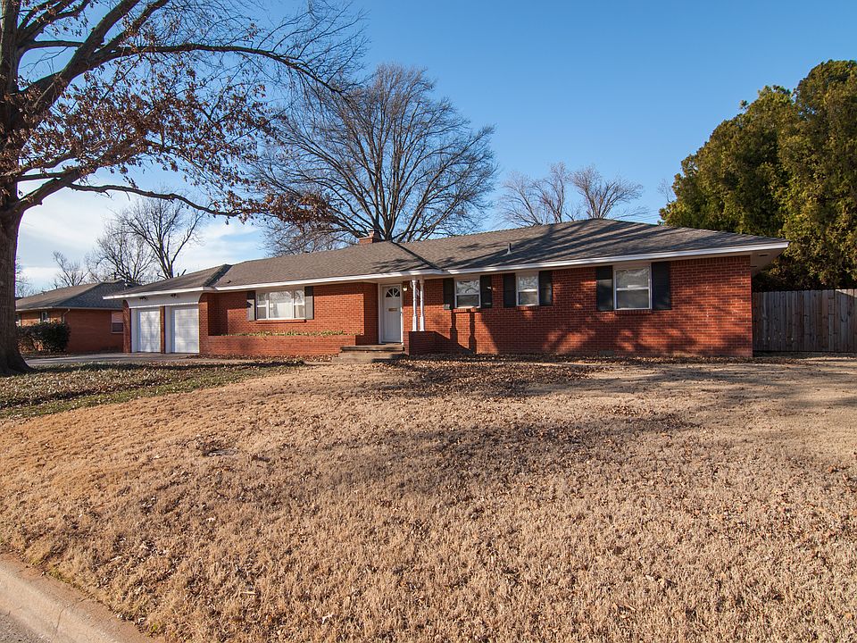 1st image of 1513 Leslie Ln