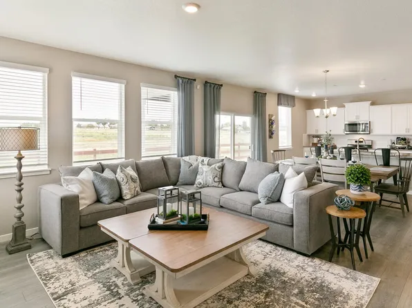 13926 Garnet Dr, Mead, CO 80504