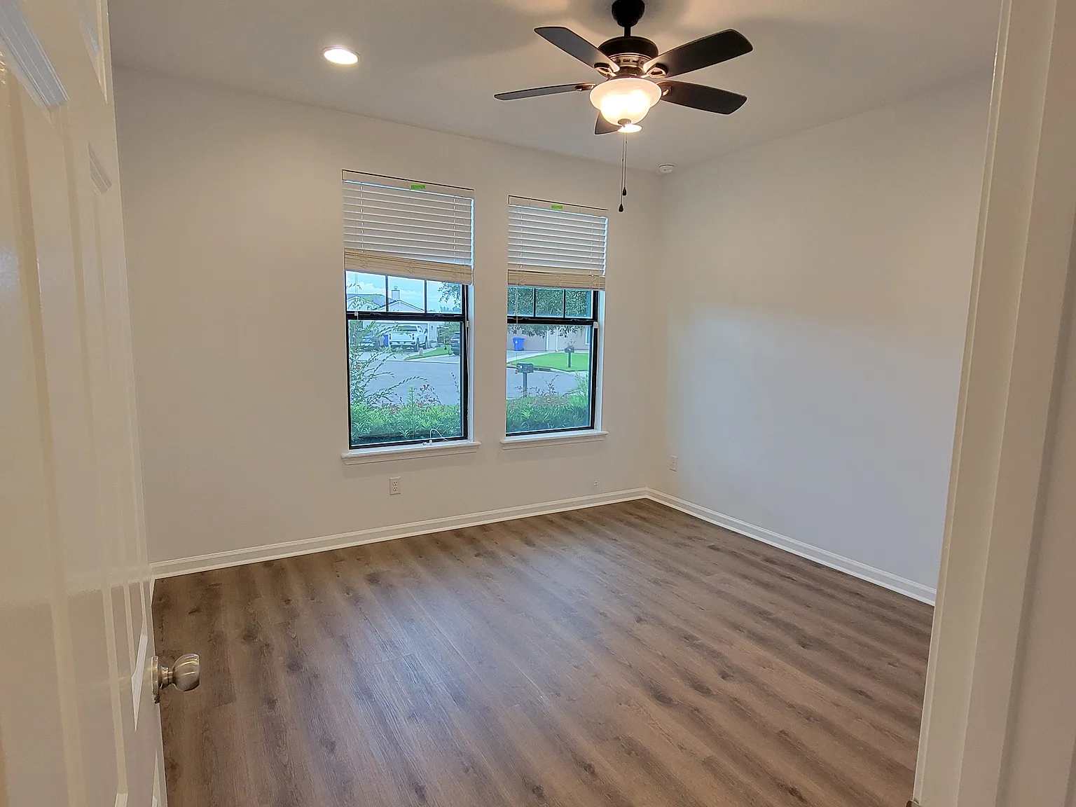 3 bed, 1932 sqft, $5,000 — Photo 4