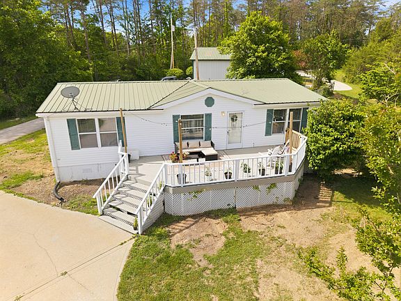 2nd image of 21 Pear Tree Dr