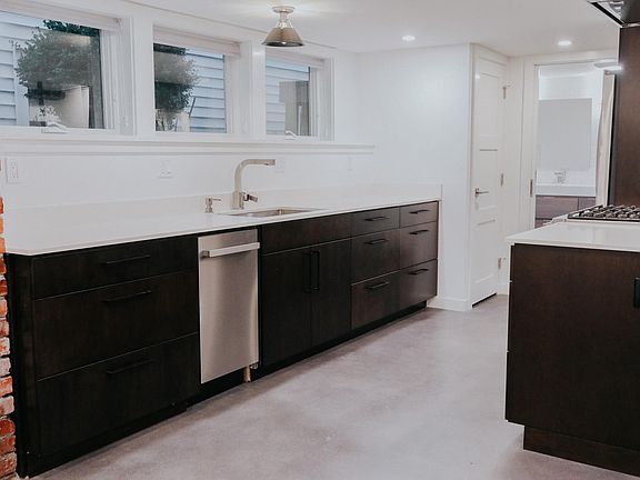 4th image of 5217 Latona Ave NE #B