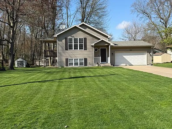 383 Robar Dr, Holland, MI 49424