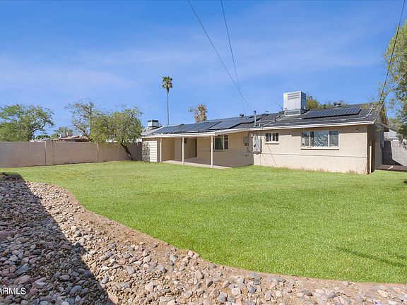 2nd image of 3037 W DAHLIA Drive