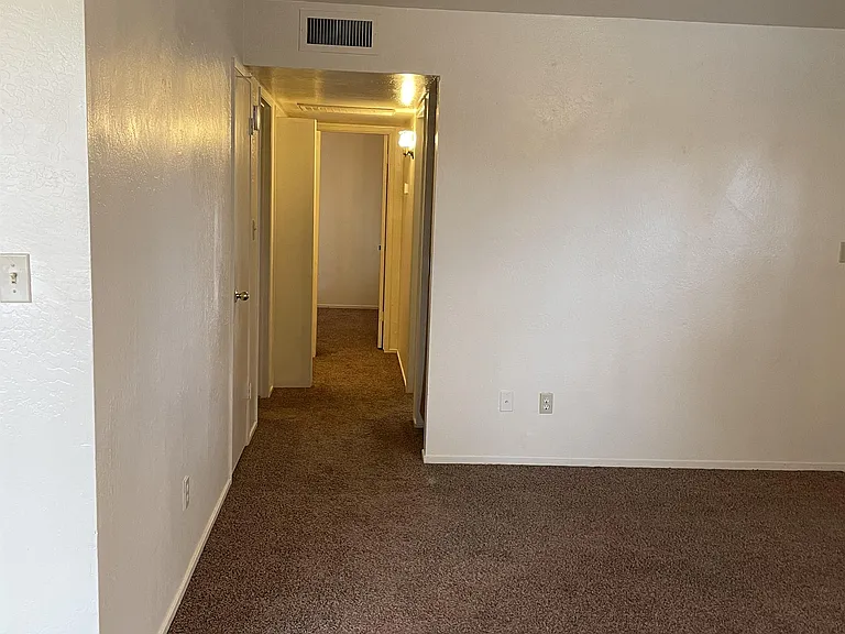 7708 N Laurelglen Blvd #A — Photo 6